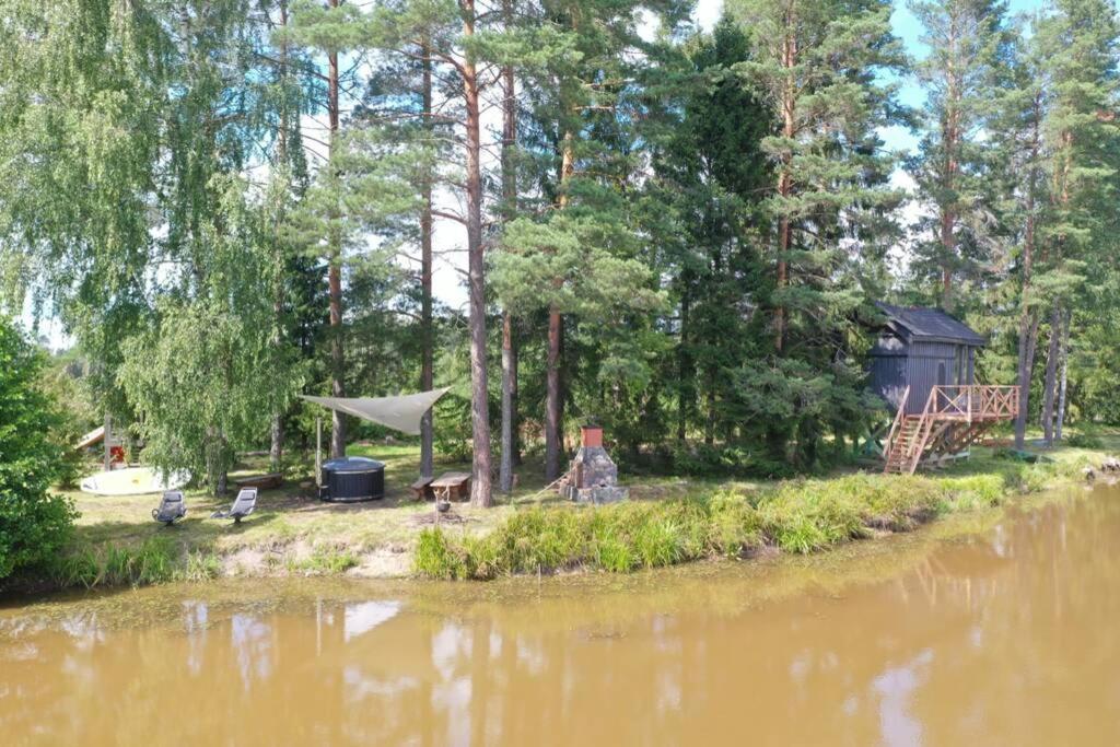 Dragon House In The Tree! Jacuzzi, Sauna ,Cinema,Heated Lici  Exteriör bild