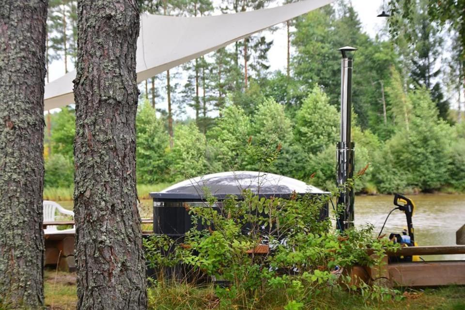Dragon House In The Tree! Jacuzzi, Sauna ,Cinema,Heated Lici  Exteriör bild