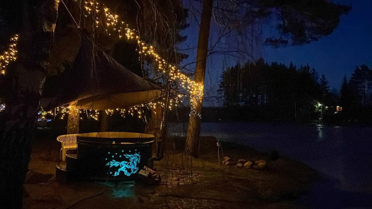 Dragon House In The Tree! Jacuzzi, Sauna ,Cinema,Heated Lici  Exteriör bild