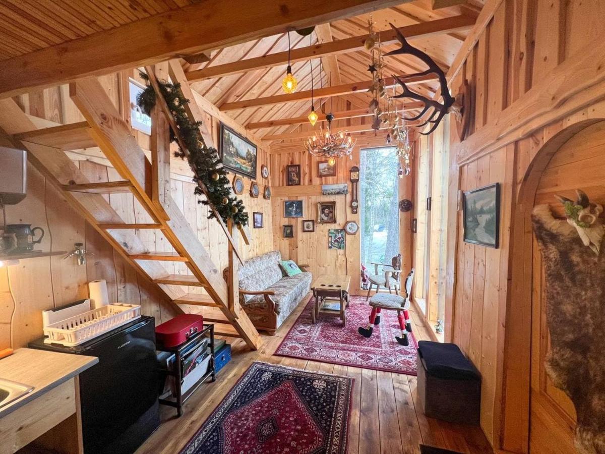 Dragon House In The Tree! Jacuzzi, Sauna ,Cinema,Heated Lici  Exteriör bild