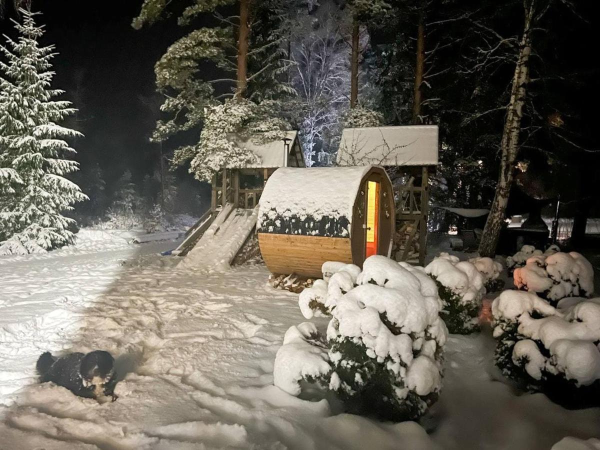 Dragon House In The Tree! Jacuzzi, Sauna ,Cinema,Heated Lici  Exteriör bild